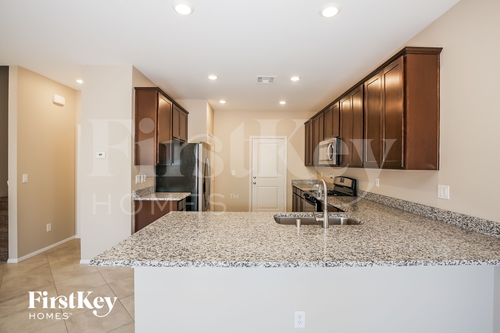 Building Photo - 1232 Carved Terrace Ave