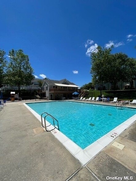 Swimming Pool - 20 Leeward Ln