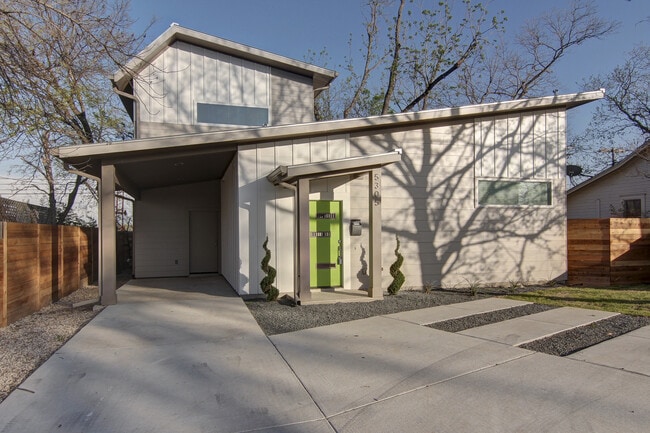 Building Photo - 5305 Martin Ave