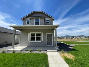 Building Photo - Brand New Hayden Home
