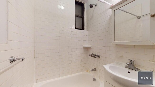 Building Photo - 41 Bedford St