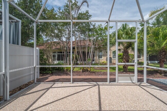 Building Photo - Beautiful 3/2 in desirable Stoneridge!