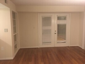 Building Photo - 12187 Chaucer Ln