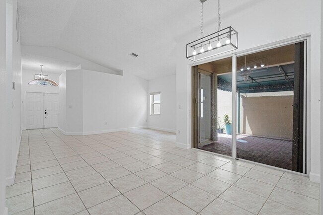 Building Photo - 11255 NW 53rd Ln
