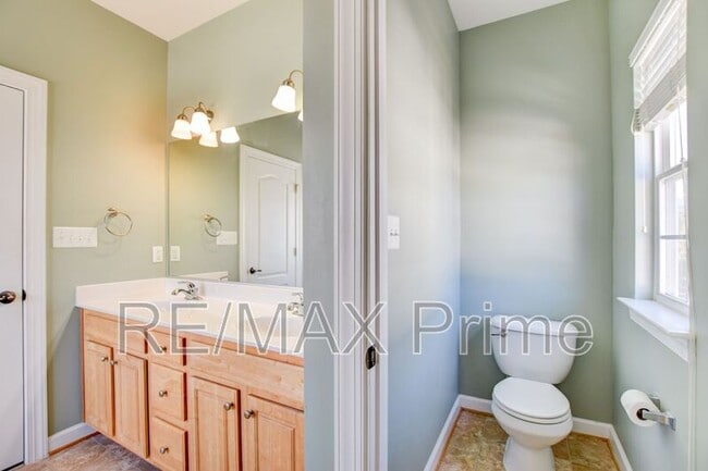 Building Photo - 1495 Elderberry Rd