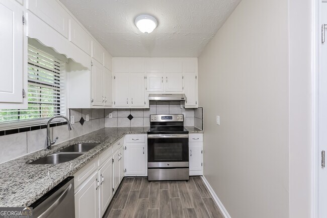 Building Photo - 134 Ventnor Ct