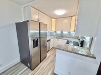 Building Photo - 610 NW 13th St