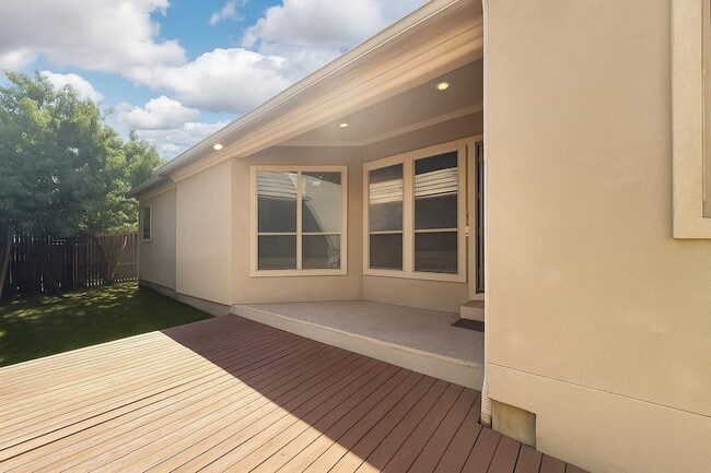 Building Photo - 3334 University Park Ln