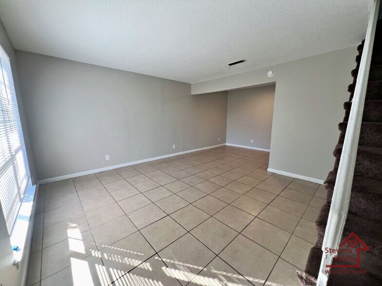 Building Photo - 4127 Wilkesview Dr