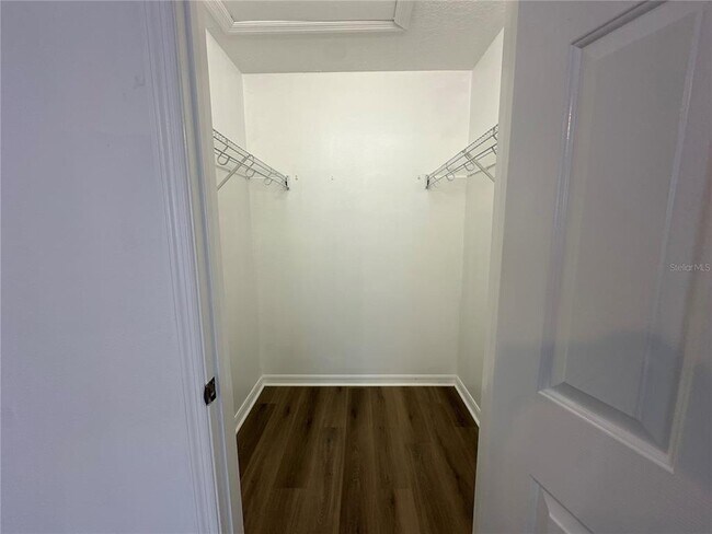 Building Photo - 1817 Townhall Ln