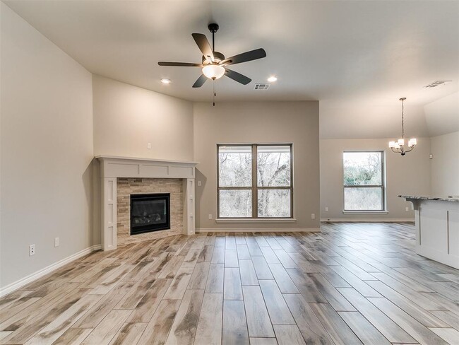 Building Photo - 12104 Rockbed Dr