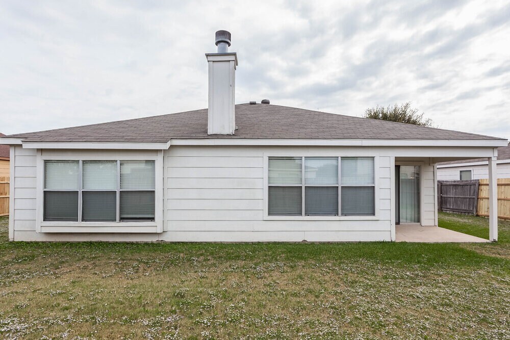 Building Photo - 1100 Greenbend Dr