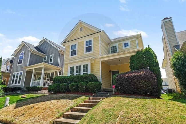 Building Photo - Must See 3BR/2.5BA Home in East Point!