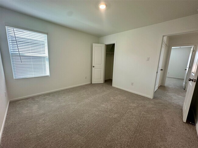 Building Photo - 13310 Rayhill Dr