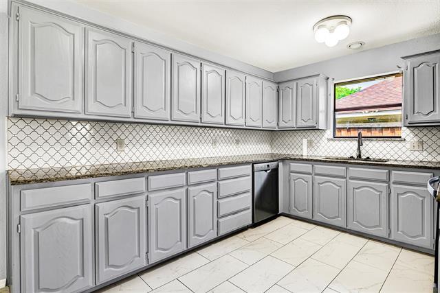 Building Photo - 3117 Osceola Dr