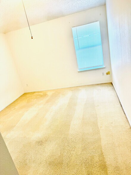 Bedroom - 6713 Red Rock Trl