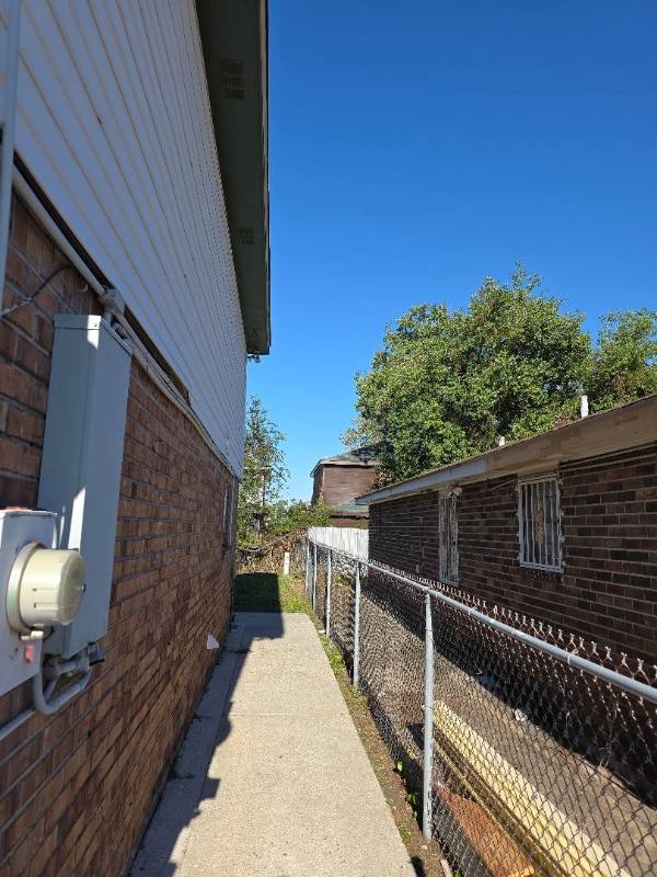 Building Photo - 7843 Sail St