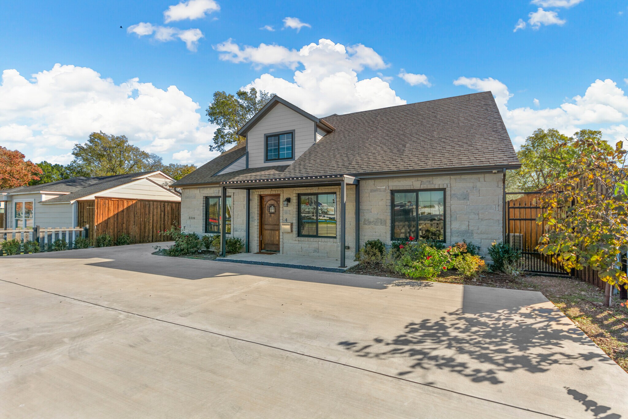 Building Photo - 3316 Inwood Rd