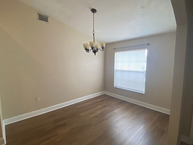Building Photo - House for rent