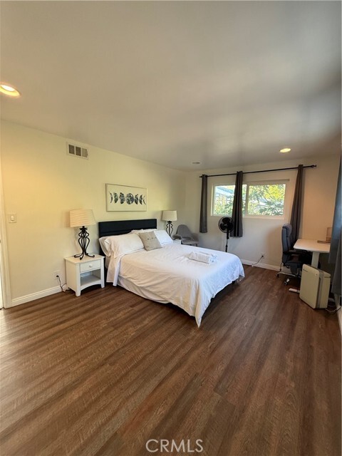 Building Photo - 1650 N Arroyo Blvd