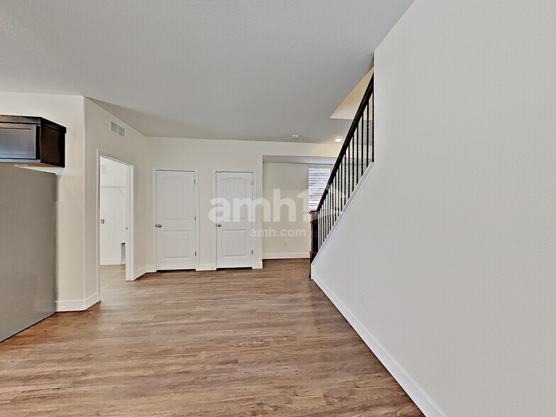 Building Photo - 4481 Crestone Peak St