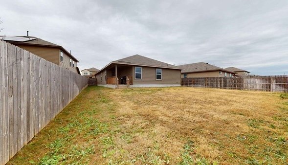 Building Photo - "Charming 3-Bed Sanctuary with Granite Ele...