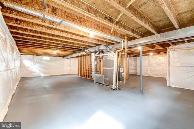 Building Photo - 240 Davis St