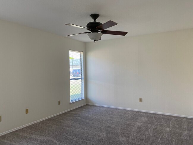 Master Bedroom - 2429 Majestic Dr