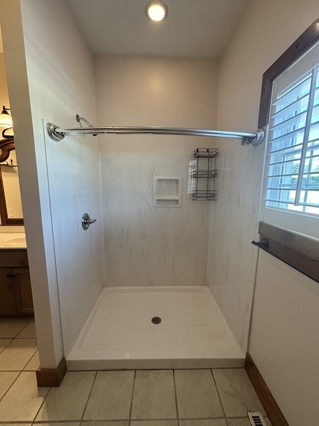 Building Photo - 5018 Bryant Pond Rd