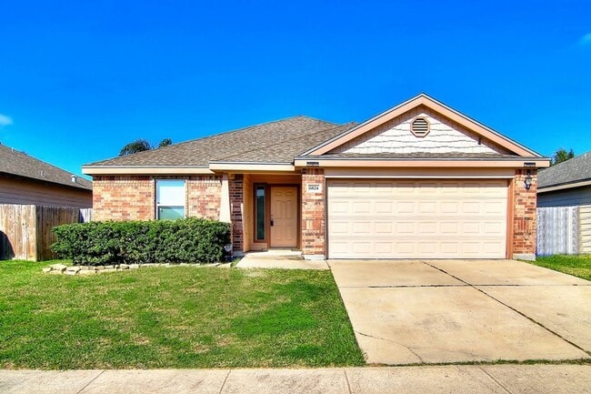 Building Photo - 6824 Fox Tail Dr