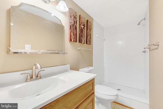 Building Photo - 10401 Courthouse Dr