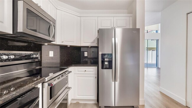 Building Photo - 876 Garnet Cir