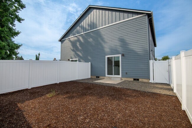 Building Photo - Heathwood - VPM484650H-6
