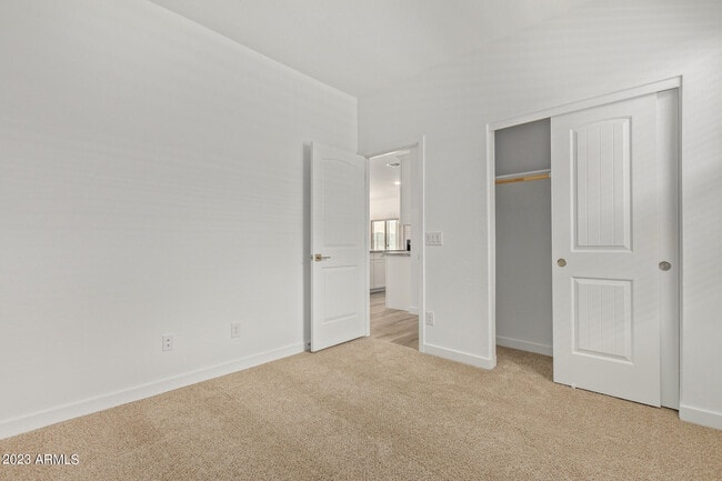 Building Photo - 17065 W Alice Ave