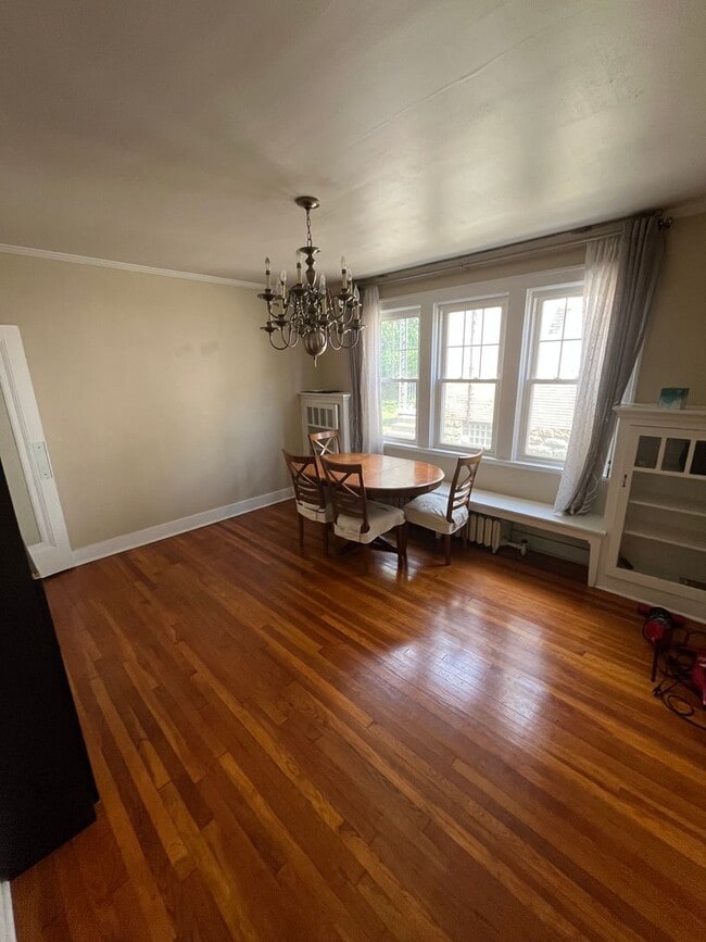 Building Photo - 3 Bedroom Squirrel Hill Home Available Now!