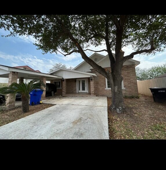 Primary Photo - 2709 Austin Ave