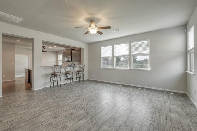 Building Photo - 16920 John Michael Dr
