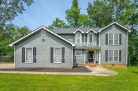 Building Photo - Beautiful 4b Room!Move in ready!