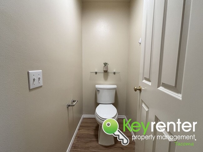 Building Photo - Spacious 4-Bedroom, 2.5 Bath Dupont Rental 5 Minutes from JBLM – Over 2,600 Sq Ft of Comfort