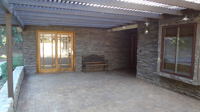 Building Photo - 18000 S Mountain Rd