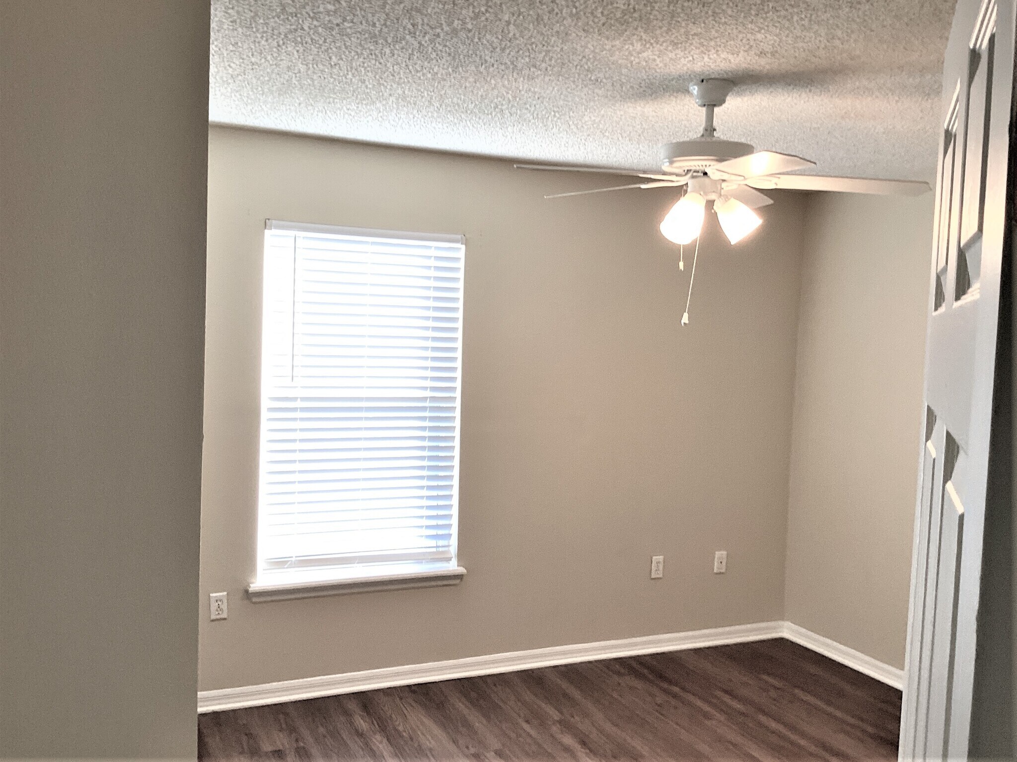 Building Photo - 2809 Sherbrook Ct