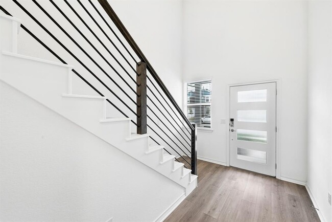 Building Photo - 2907 Tavern Dr