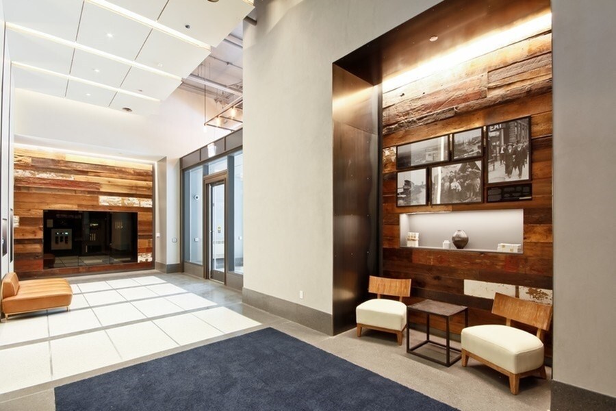 Building Photo - 430 E Ohio St