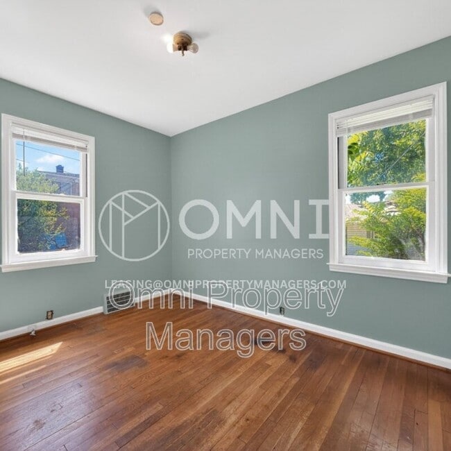 Building Photo - 11529 Roxbury St