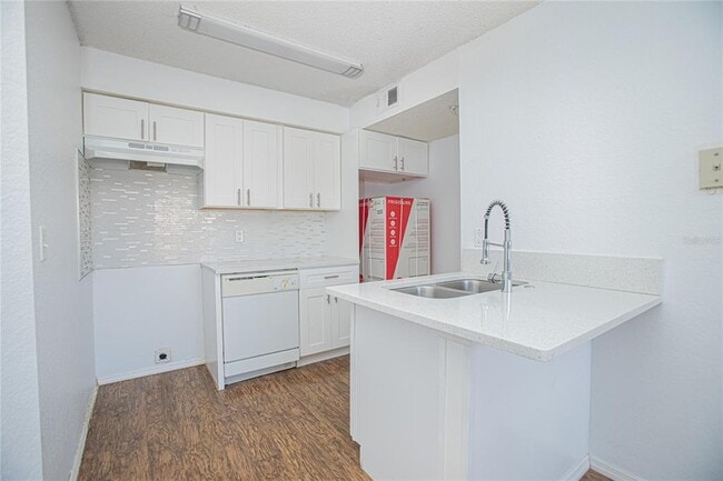 Building Photo - 2206 Antigua Pl
