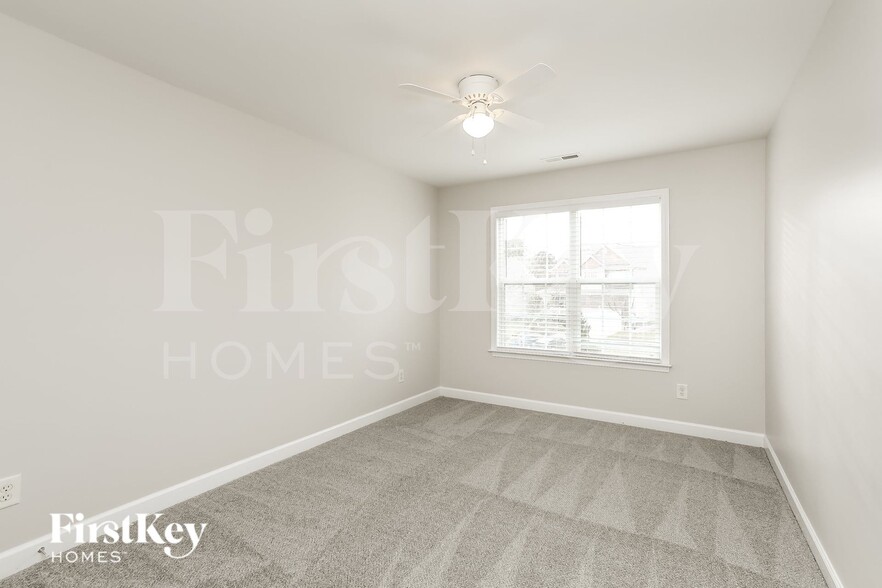 Building Photo - 5605 Catskill Ct