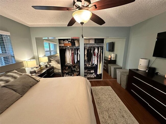 Building Photo - 615 SW 16th Ct