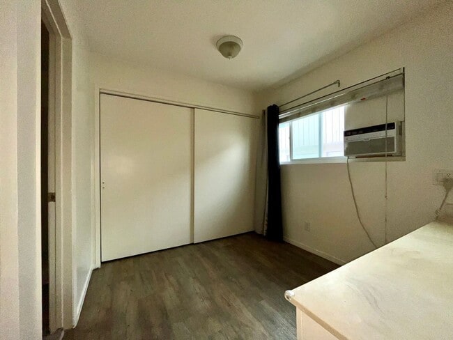 Building Photo - 12562 Brookshire Ave