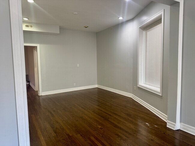 Building Photo - 1651 S Drake Ave