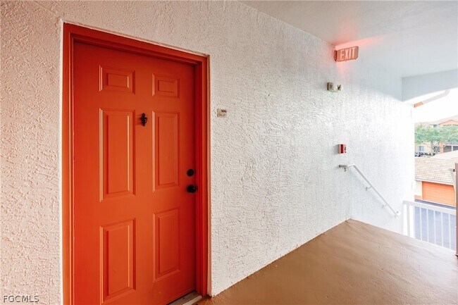 Building Photo - 6321 Aragon Way